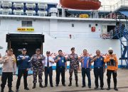 Pengamanan Maksimal! Prajurit Lanal Ketapang Kawal Arus Mudik di Pelabuhan dan Bandara