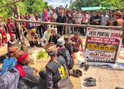 Bupati Ketapang Hadiri Ritual Adat Besar Buka Portal Damai di Jelai Hulu