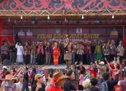 BUPATI KETAPANG RESMI BUKA GAWAI ADAT DAYAK VI NANGA TAYAP, TEGASKAN PENTINGNYA PERSATUAN, PELESTARIAN BUDAYA, DAN KESEJAHTERAAN MASYARAKAT