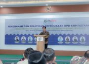 ASISTEN I SETDA BUKA ACARA DIKLAT KEPEMUDAAN KOMITE NASIONAL PEMUDA INDONESIA (KNPI) KABUPATEN KETAPANG TAHUN 2024