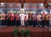 BUPATI KETAPANG DORONG PAKOMOANT DAYAK KANAYATN PERKUAT PERSATUAN DAN KONTRIBUSI BAGI DAERAH