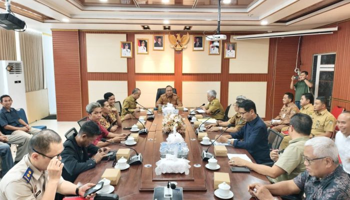 Bupati Ketapang Pimpin Musyawarah, Dari Sengketa Menuju Islah
